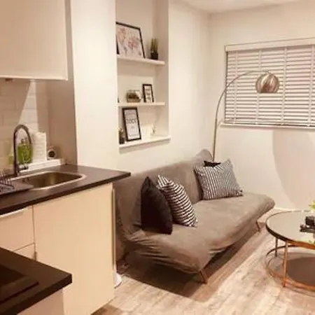 Modern 1 Bed Flat In Hackney With Parking Apartment London Exterior photo